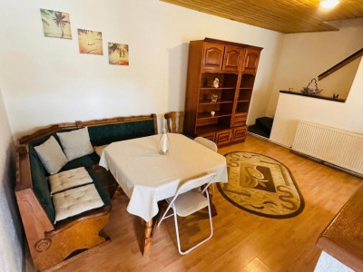 Apartament 2 camere de vanzare la casa cu cu pivnita Selimbar Sibiu