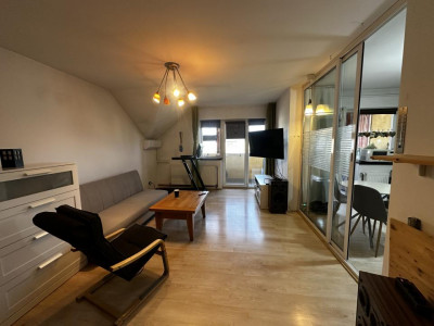 Apartament de vanzare 2 camere decomandate 55 mpu si pod in Selimbar