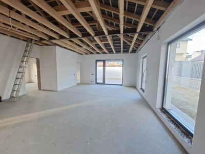 Case de vanzare Sura Mare imagine mica 9