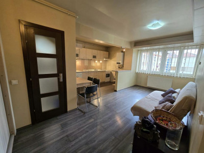 Apartament 2 camere etaj 3 mobilat utilat parcare lift Terezian Sibiu