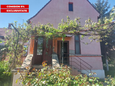 Garsoniera la casa 70 mp gradina proprie 371 mp Terezian Sibiu