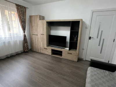 Apartament etaj intermediar 3 camere zona Mihai Viteazul Sibiu