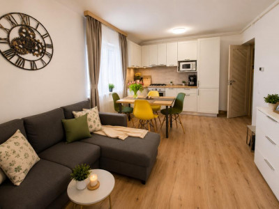 Apartament 3 camere 55 mpu curte 40 mp Arhitectilor Sibiu