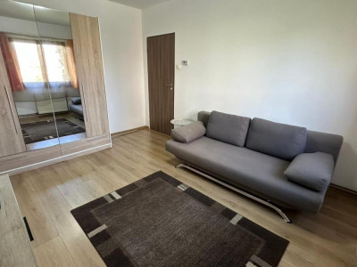 Apartament 2 camere mobilate utilate etaj intermediar Mihai Viteazu