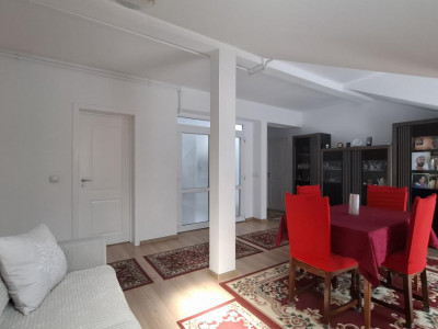 Apartament 3 camere de vanzare decomandat 68 mp zona Turnisor Sibiu