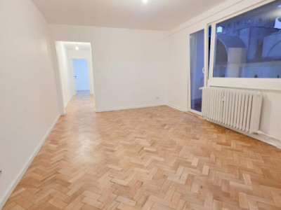 Apartament cu 3 camere de vanzare finisat nou in cartierul Gheorgheni