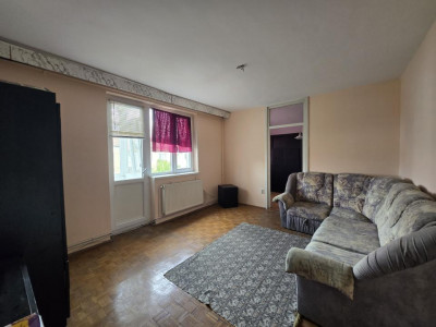 Apartament 2 camere de vanzare 37 mp balcon zona Mihai Viteazul Sibiu