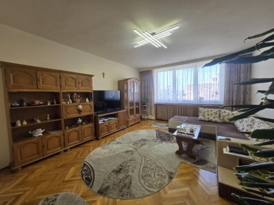 Casa individuala de vanzare 332mp curte 295mp zona Piata Cluj Sibiu