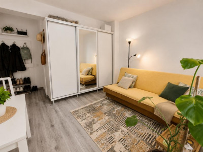 Garsoniera decomandata de vanzare balcon parcare Arhitectilor Sibiu