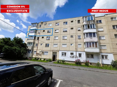 Apartament 3 camere semidecomandat 70 mp zona Bd Unirii etaju 3