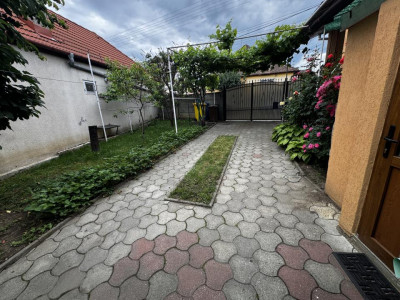 Garsoniera de inchiriat 28 mp si curte zona Trei Stejari Sibiu