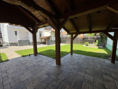 Casa individuala pretabila comercial / birouri 7 camere Central Sibiu
