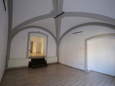 Spatii comerciale de inchiriat Sibiu Central imagine mica 2