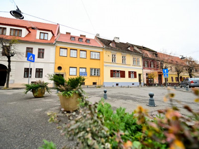 Apartament la casa 4 camere 2 bai de inchiriat Sibiu Centrul Istoric