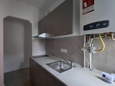 Apartament 2 camere de vanzare semidecomandat 37 mp Mihai Viteazul