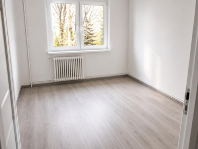 Apartament 2 camere la etajul 1 in Manastur zona strada Primaverii