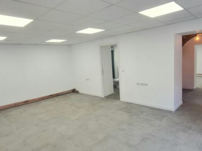 Spatii comerciale de vanzare Sibiu Centrul Istoric imagine mica 2