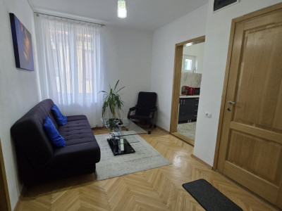 Apartament la casa de inchiriat 3 dormitoare 3 bai Calea Poplacii