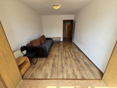 Apartament 2 camere de vanzare decomandat 52 mpu etaj 3 Terezian Sibiu