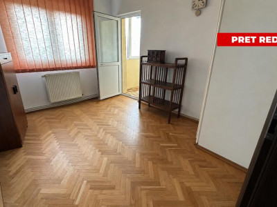 Apartament etaj intermediar 4 camere cu pivnita zona Strand Sibiu
