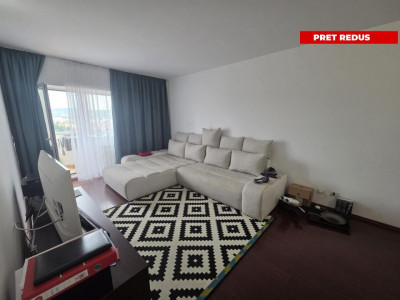 Apartament 3 camere decomnadat de vanzare 72 mp balcon 7 mp