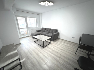 Apartament etaj 3 decomandat cu 3 camere 2 bai 2 balcoane Strand Sibiu