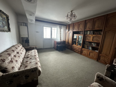 Apartament de inchiriat  2 camere decomandat etaj 3 mobilat utilat