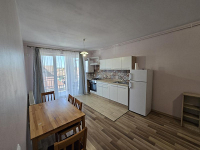 Apartament de inchiriat 2 camere etaj 2 balcon 7m in City Rezidence