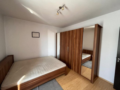 Apartament 3 camere zona Trei Stejari Strada Balea balcon 3 mp 