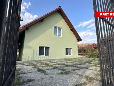 Casa individuala 4 camere cu intrare de la 2 strazi Poplaca Sibiu 