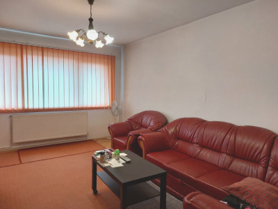 Apartament  2 camere de inchiriat balcon 12mp Mihai Viteazu Sibiu