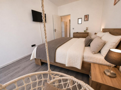 Apartament modern de vanzare 2 camere balcon lift dressing D.Stanca