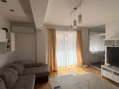 Apartament spatios 78 mp cu 3 camere si balcon 9 mp in zona Turnisor