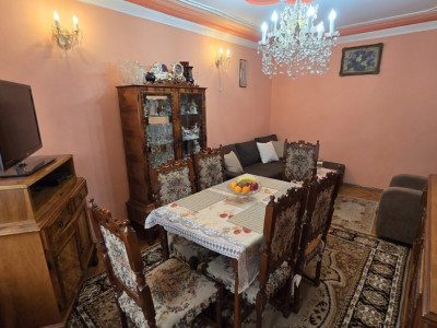 Apartament de vanzare 4 camere decomandate etaj 1 Vasile Aaron Sibiu