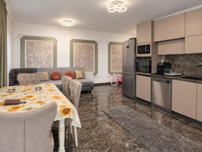 Apartament decomandat de vanzare 3 camere si gradina 