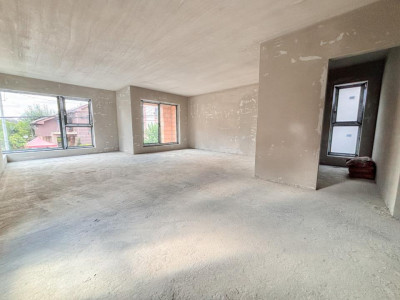 Apartament spatios cu 4 camere in zona Marasti pod Ira 