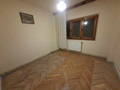 Apartament decomandat de vanzare 2 camere etaj 1 Calea Dumbravii