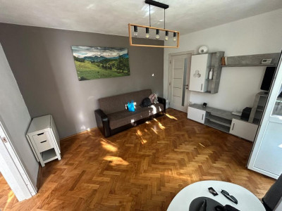 Apartament spatios 2 camere decomandat zona Mihai Viteazul