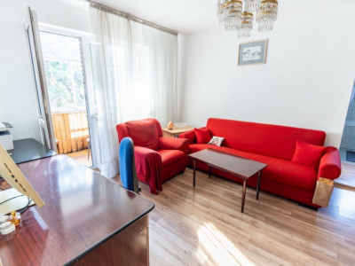 Apartament cu 3 camere si garaj de vanzare in cartierul Manastur