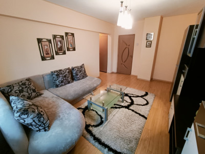 Apartament cu 3 camere 2 bai 63 mp utili etaj 1 in Sibiu zona Turnisor