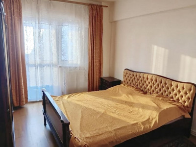Apartament cu 3 camere in Centrul Zorilor izolat cu lift balcon boxa 