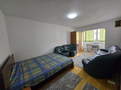Apartament de inchiriat decomandat 2 dormitoare Vasile Aaron Sibiu