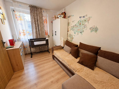 Apartament de vanzare 2 camere balcon Mihai Viteazul etaj 4