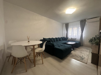 Apartament de inchiriat 3 camere cu balcon doua dormitoare in Terezian