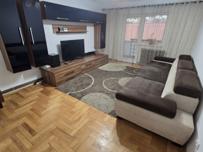 Apartament de inchiriat Central 3 camere balcon 2 bai mobilat utilat