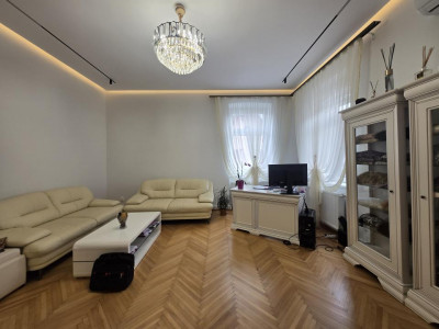 Casa de inchiriat 4 camere 140 mp 2 bai zona Orasul de Jos Sibiu