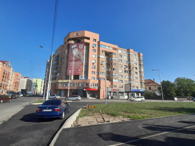 Spatii comerciale de inchiriat Sibiu Mihai Viteazul imagine mica 1