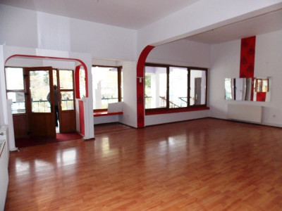 Spatii comerciale de inchiriat Sibiu Mihai Viteazul imagine mica 3