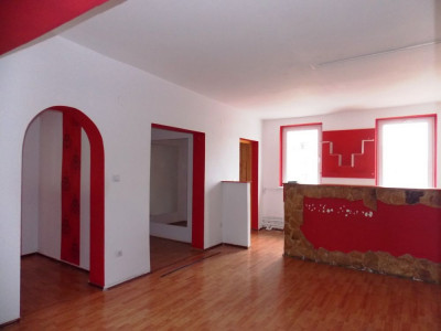 Spatii comerciale de inchiriat Sibiu Mihai Viteazul imagine mica 14