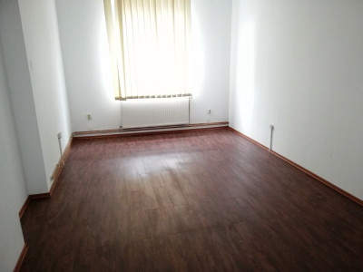Spatii birouri de inchiriat Sibiu Turnisor imagine mica 3